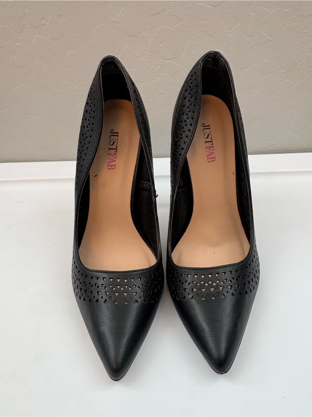 Just Fab amelia black laser cut heels size 7